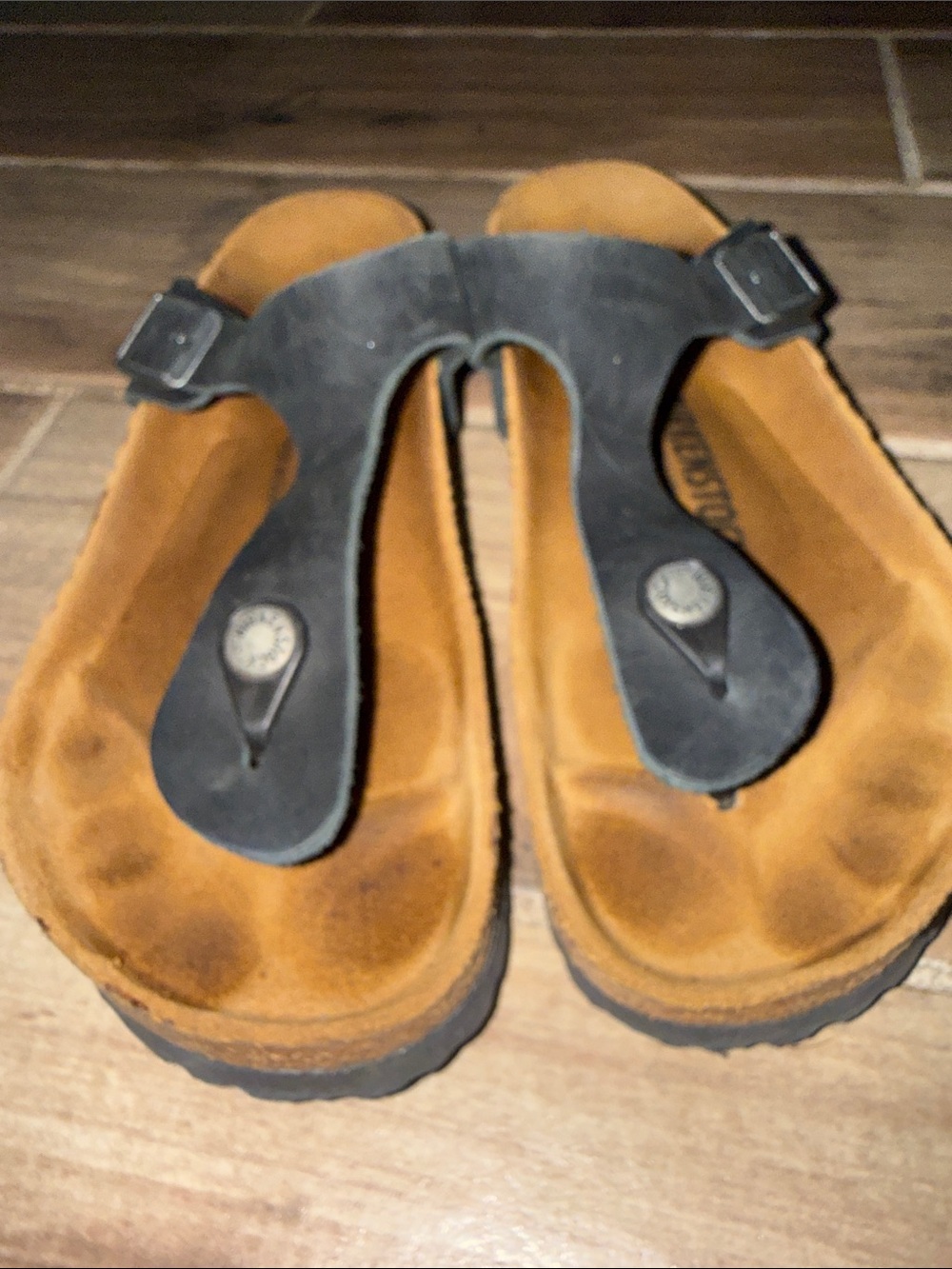 Birkenstock Black and Brown Gizeh-Style Contoured Sandals - Picture 8 of 8